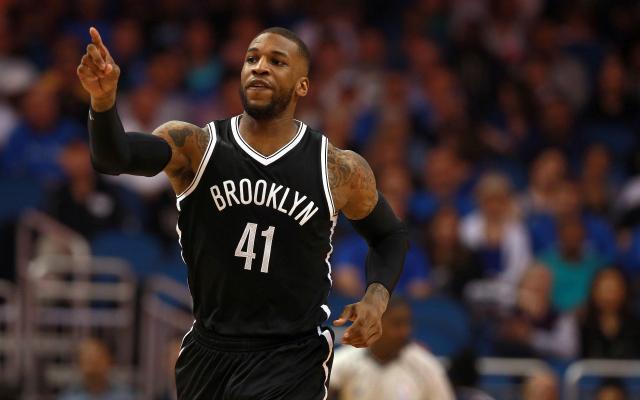 被湖人掌控 被湖人掌控