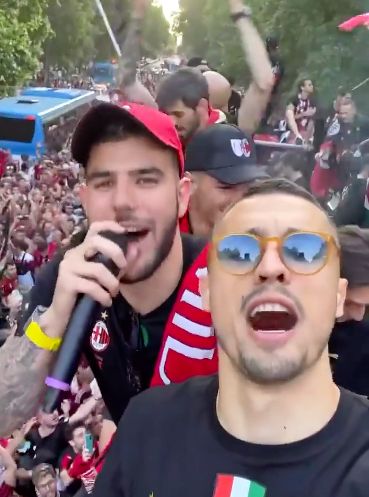 泰国双雄在 泰国双雄在